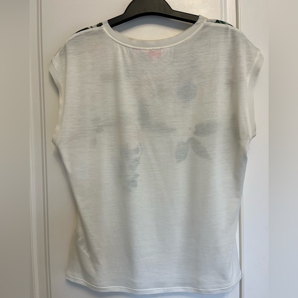 Ted Baker sleeveless floral blouse. Floral front. Cream back. US 4 (Ted baker 1) - Picture 3 of 5